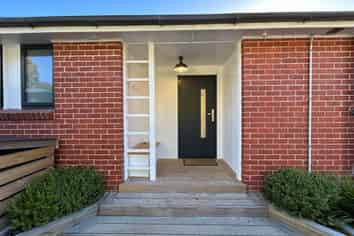 19 Dover Street, LIBERTON