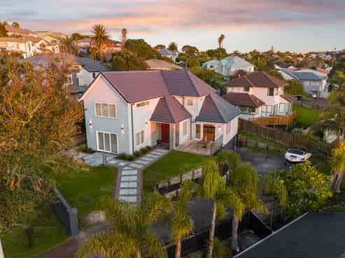 13 Tyrico Close, Unsworth Heights