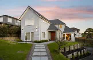 13 Tyrico Close, Unsworth Heights