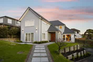 13 Tyrico Close, Unsworth Heights
