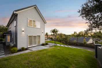 13 Tyrico Close, Unsworth Heights