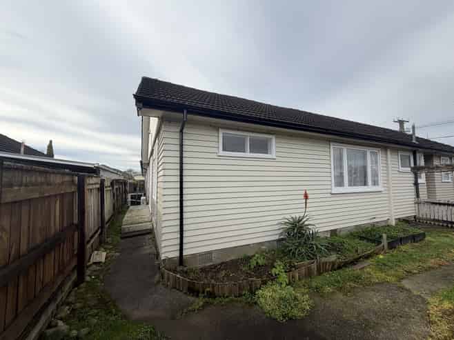 86A Shakespeare Avenue, Trentham