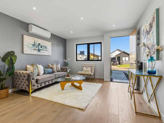 22,38,52 ,54 Farranfore Road, Opaheke