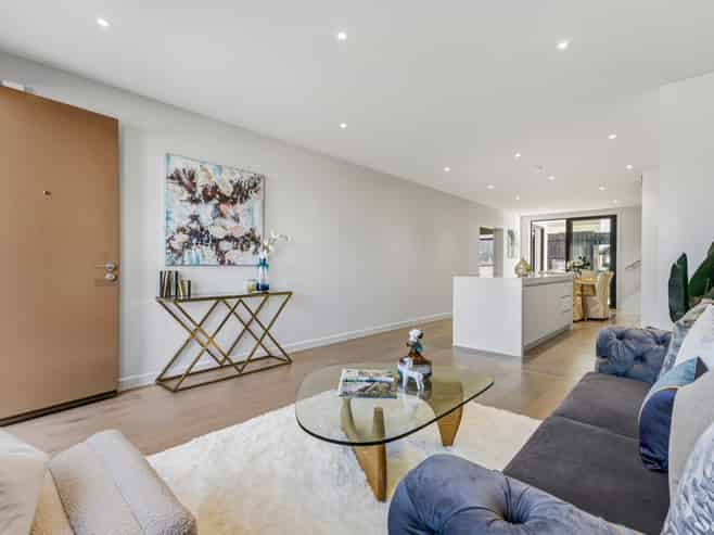 22,38,52 ,54 Farranfore Road, Opaheke
