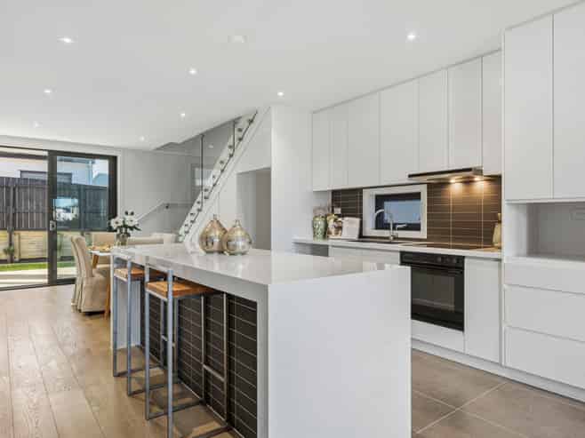 22,38,52 ,54 Farranfore Road, Opaheke