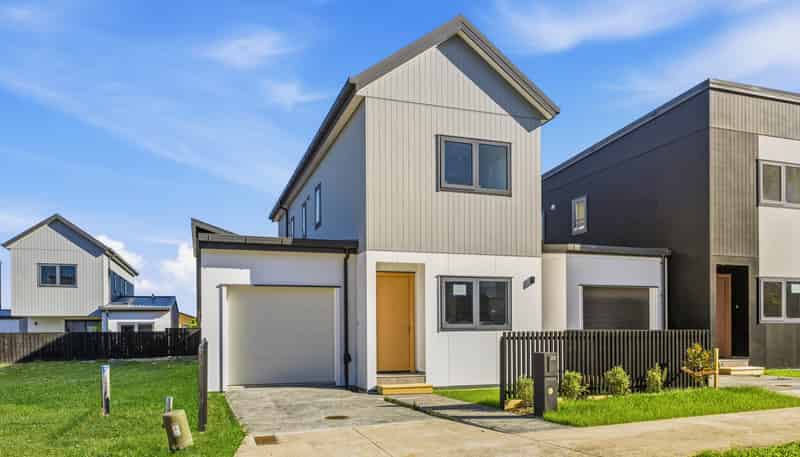 22,38,52, 54 Farranfore Road, Opaheke