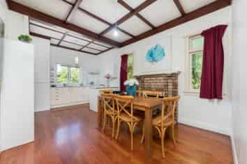 3212 Great North Road, New Lynn