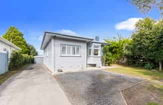 3212 Great North Road, New Lynn