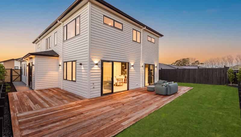 13 Fallowdown Street, Milldale
