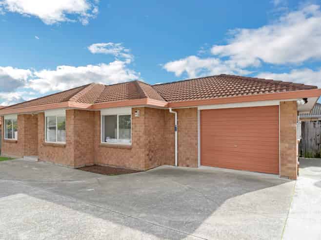 2/53 Robert Skelton Place, Clendon Park