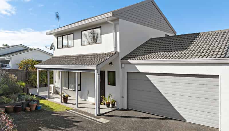 2/102 Manhattan Heights, Glendene