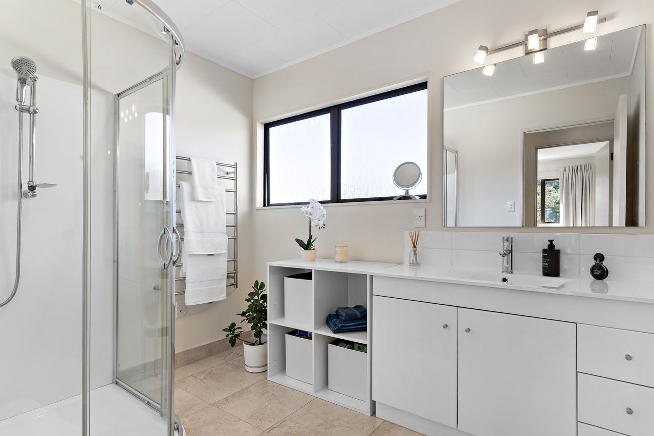 South Island Move - Priced to Sell - Więcej