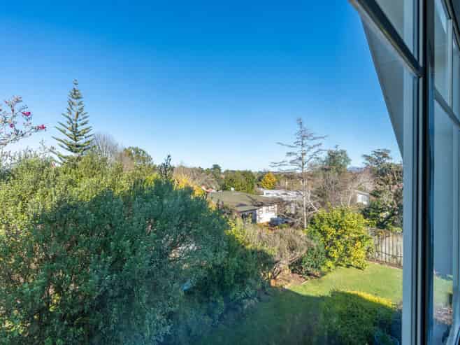 106D Howell Avenue, Riverlea