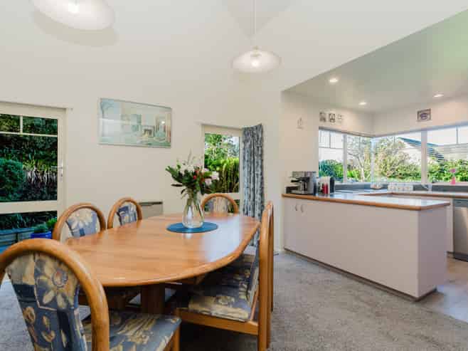 106D Howell Avenue, Riverlea