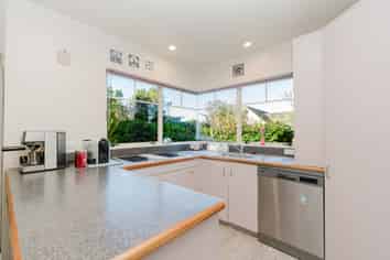 106D Howell Avenue, Riverlea