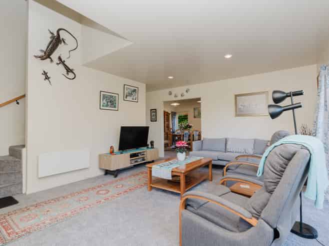 106D Howell Avenue, Riverlea