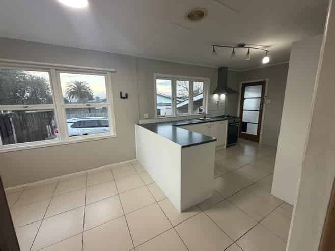 59 Puriri Road, Manurewa
