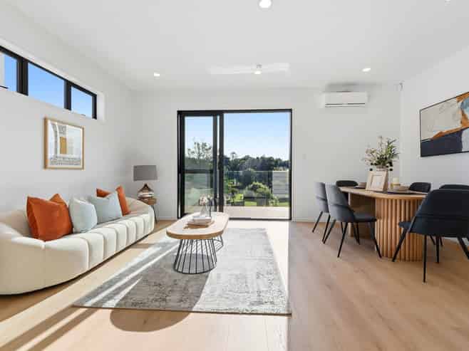 Lots1-3/12 Totaravale Drive, Totara Vale