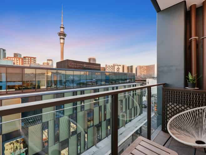 1003/6 Dock Street, Auckland Central