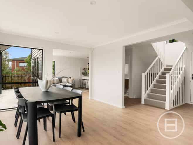 10 Vista Place, HUNTSBURY