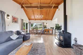 25 Abel Tasman Drive, Takaka