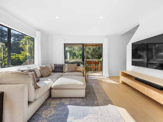 21 Carillon Place, Massey