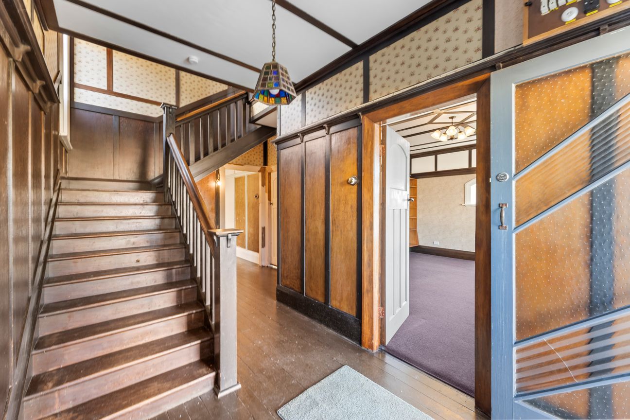 The House Everyone Has Been Waiting For – pohled 2