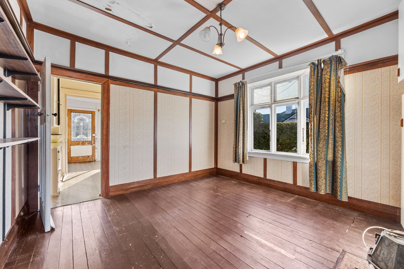 The House Everyone Has Been Waiting For – pohled 6