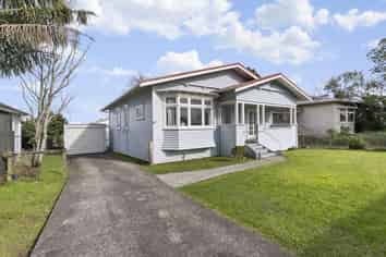 301 Mount Albert Road, Sandringham
