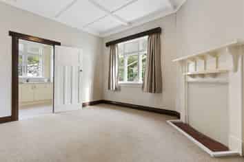 301 Mount Albert Road, Sandringham