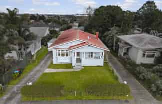301 Mount Albert Road, Sandringham