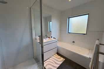 2 Whio Close, Parklands