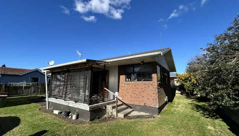 8B  Puriri Avenue, Te Puke
