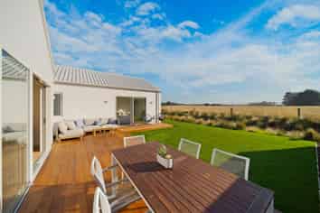 53 Mehrtens Crescent, Ravenswood