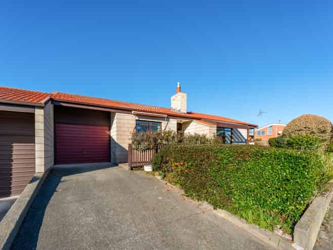 2/10 Miro Street, Glenwood
