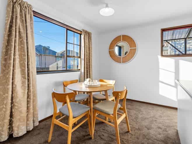 5A Cashel Street, SOUTH DUNEDIN
