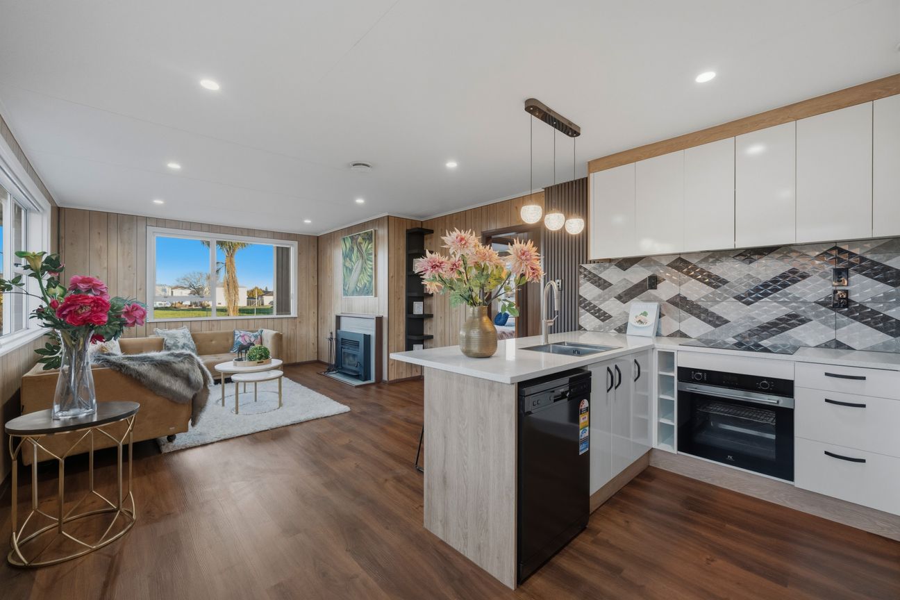 Solid Brick & Tile - Renovated and Ready for You! – pohled 6
