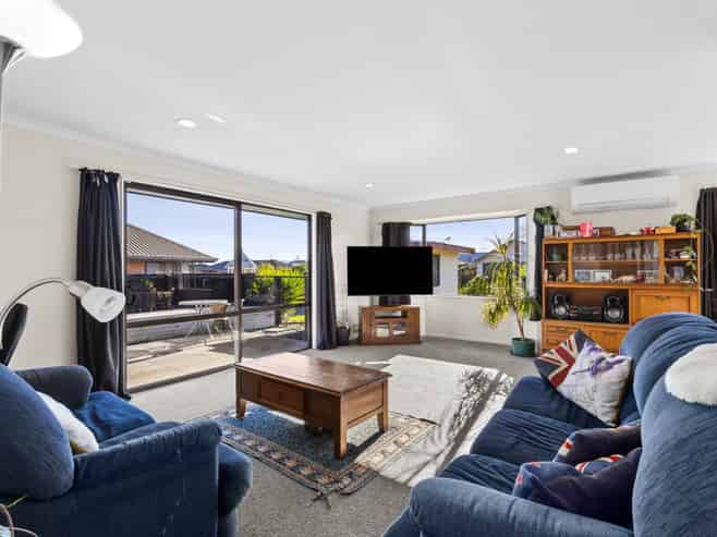 67 Kingsford Drive, Stoke