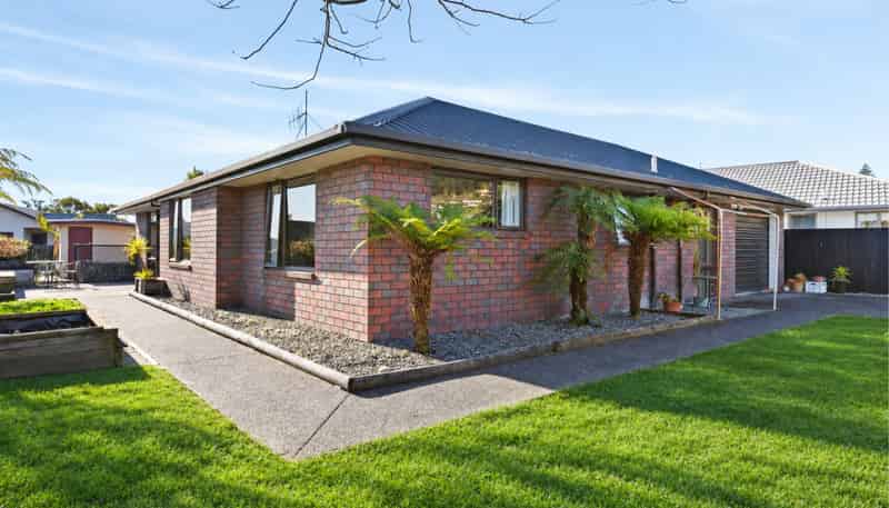 67 Kingsford Drive, Stoke