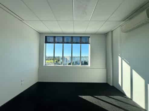 Single Office or Flexi Professional Rooms