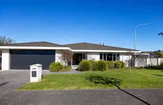 2 Fern Grove, Taradale