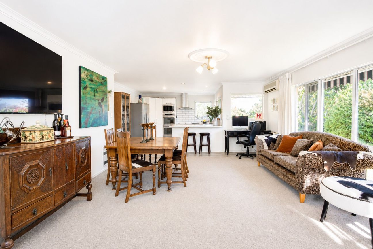 Spacious and stylish. Act fast! – další