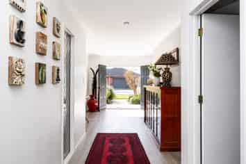 2 Fern Grove, Taradale