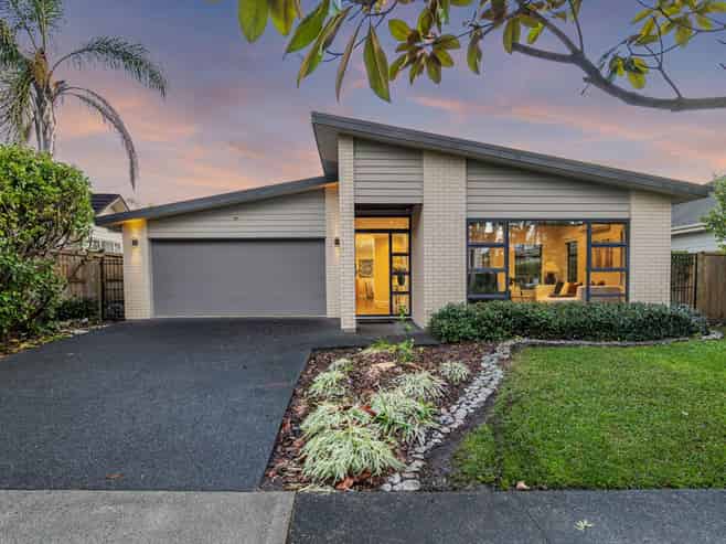 12 Timberland Drive, Millwater