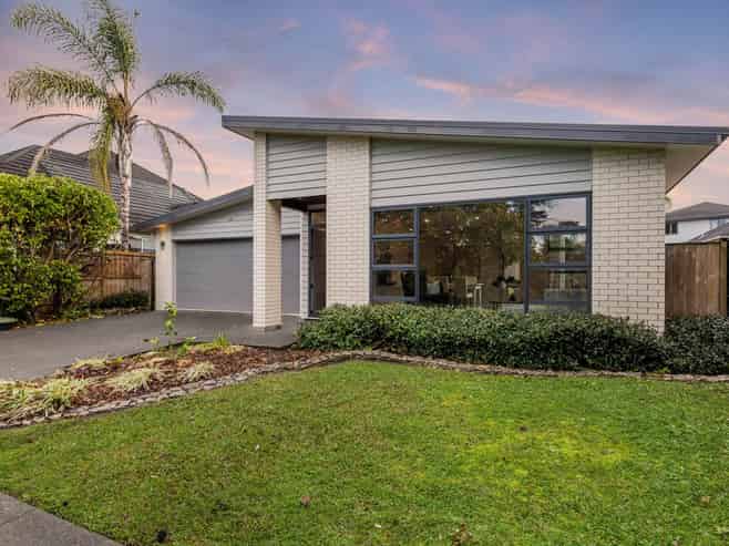 12 Timberland Drive, Millwater