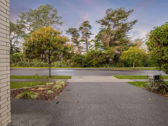 12 Timberland Drive, Millwater