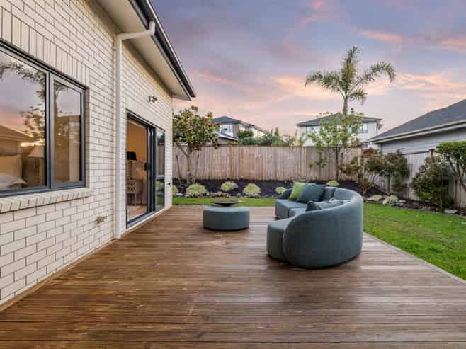 12 Timberland Drive, Millwater