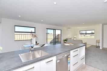 12 Paradise Way, Halswell
