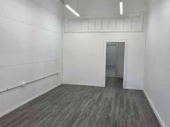 Retail space to lease on Broadway