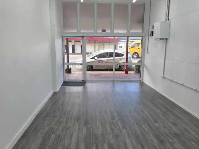 Retail space to lease on Broadway
